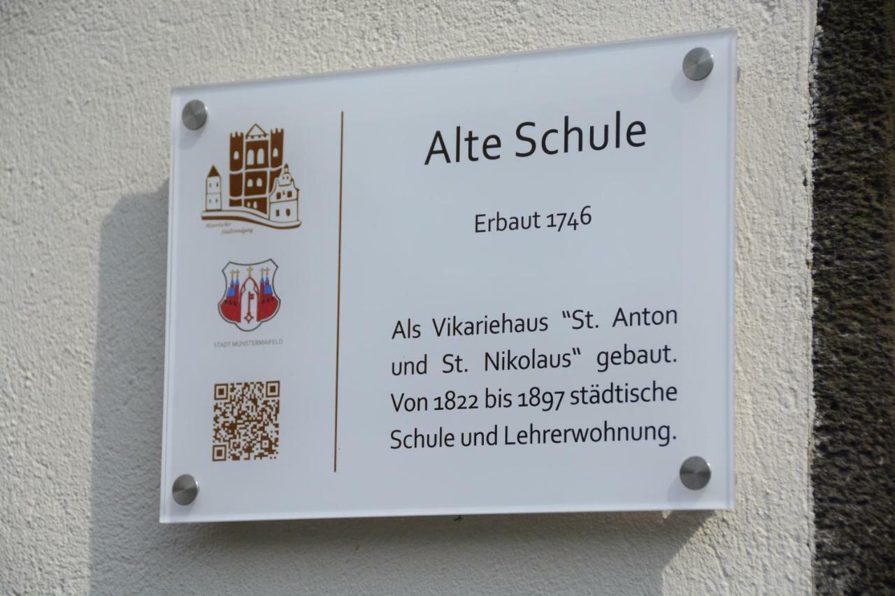 Stiftsherrenhaus Münstermaifeld Zewnętrze zdjęcie